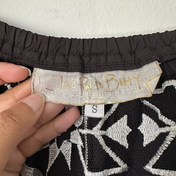 Jen's Pirate Booty Embroidered Long Sleeve Metallic Silver Off Shouder Top Boho - Picture 3 of 5